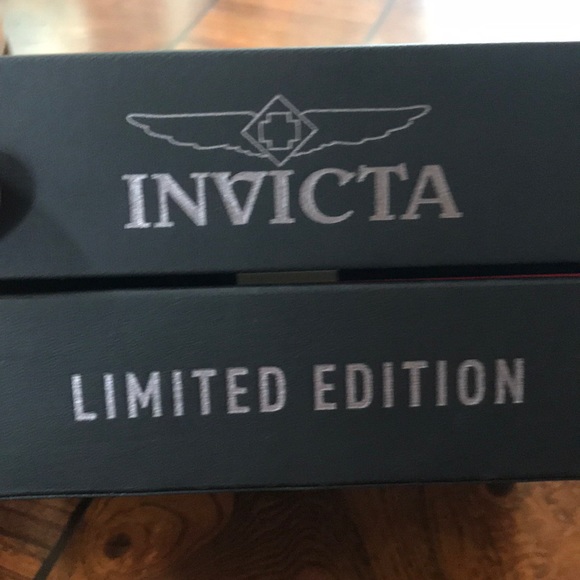 Invicta Marvel Captain America Watch NWT Limited - Picture 6 of 8